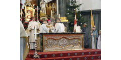 Aussendung der Sternsinger im Hohen Dom zu Fulda (Foto: Karl-Franz Thiede)